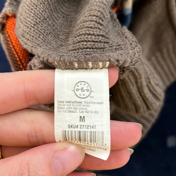 Medium Dog Sweater - Picture 3 of 3